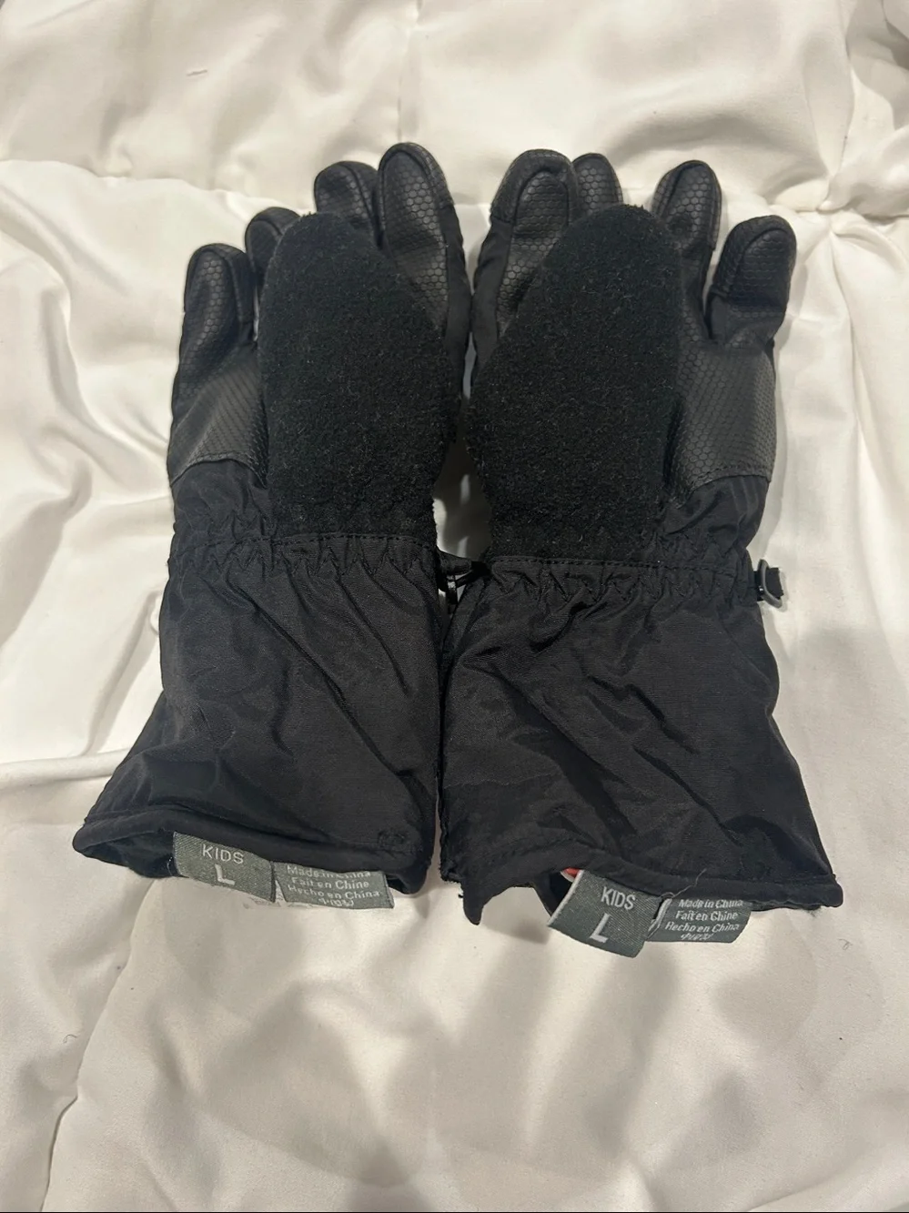 Kids Obermeyer Black Ski Gauntlet Gloves